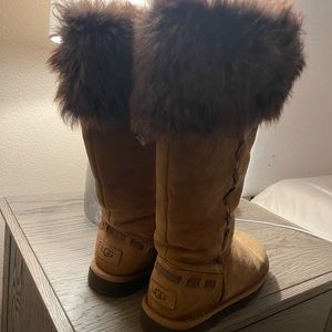 Uggs Women’s Boots- Size 7.  LIKE NEW CONDITION.
